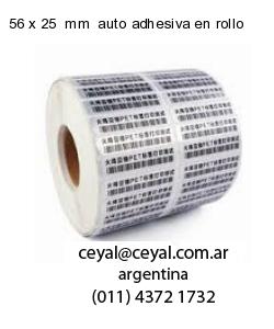 56 x 25  mm  auto adhesiva en rollo