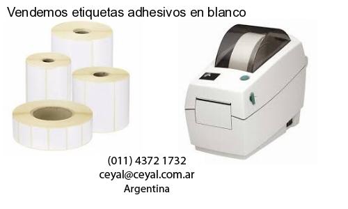 Vendemos etiquetas adhesivos en blanco